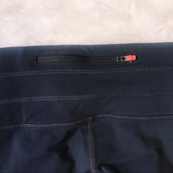 Athleta Gray Cropped Leggings - Picture 7 of 8